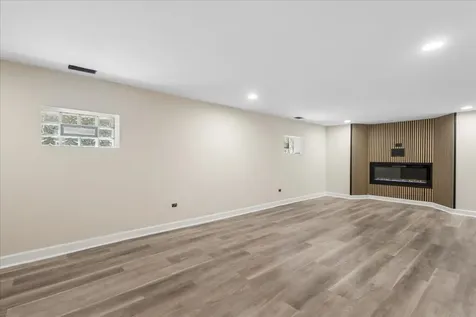 5905 North Melvina Avenue Chicago IL 60646