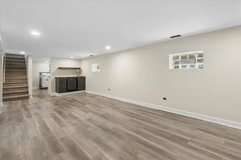 5905 North Melvina Avenue Chicago IL 60646