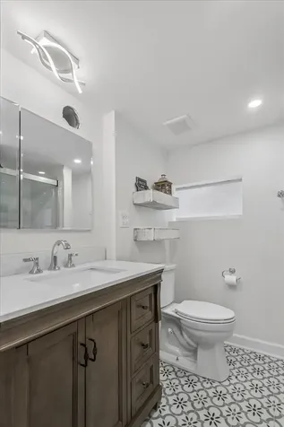 5905 North Melvina Avenue Chicago IL 60646