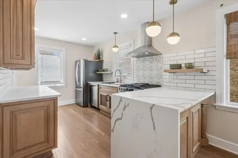 5905 North Melvina Avenue Chicago IL 60646
