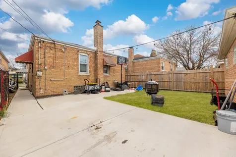 7124 South Kedzie Avenue Chicago IL 60629