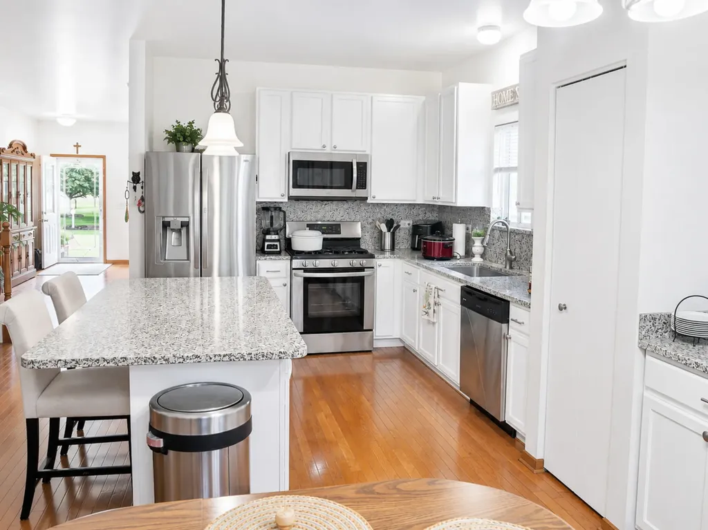 25301 Presidential Avenue Plainfield IL 60544