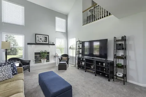 2901 Harrisburg Court Lindenhurst IL 60046