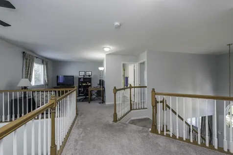 2901 Harrisburg Court Lindenhurst IL 60046