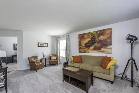2901 Harrisburg Court Lindenhurst IL 60046