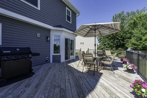 2901 Harrisburg Court Lindenhurst IL 60046