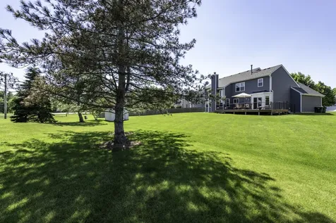 2901 Harrisburg Court Lindenhurst IL 60046
