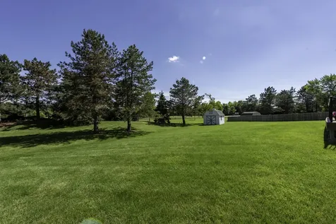 2901 Harrisburg Court Lindenhurst IL 60046