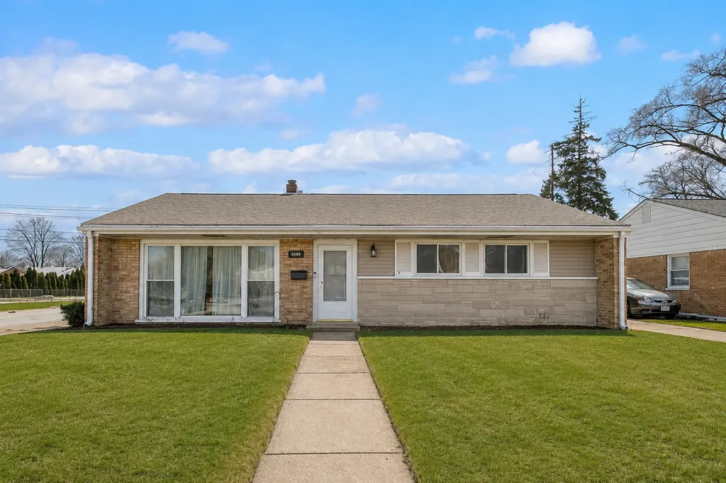 839 East Thacker Street Des Plaines IL 60016