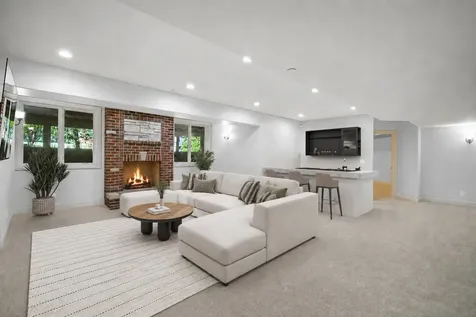 21776 Jupiter Court Ivanhoe IL 60060