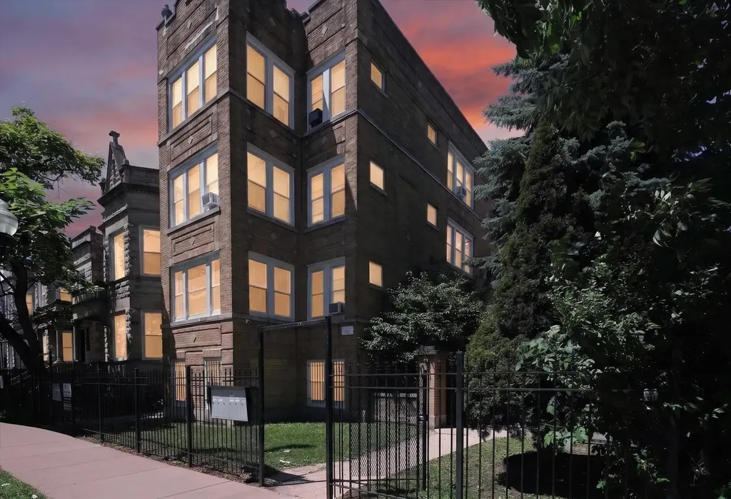 1852 South Central Park Avenue Chicago IL 60623