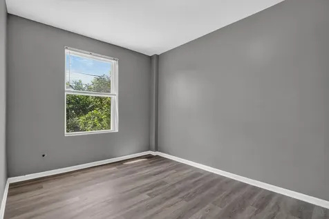 1852 South Central Park Avenue Chicago IL 60623