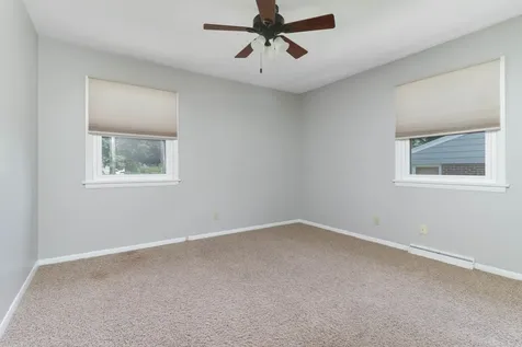 16 Woodruff Drive Bloomington IL 61701