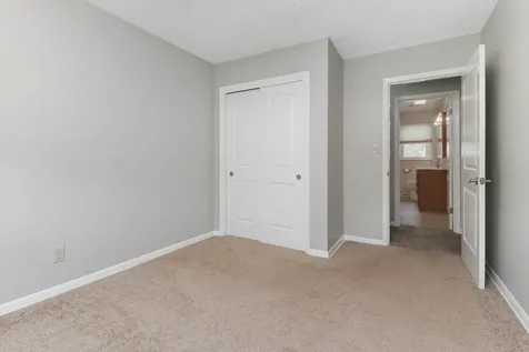 16 Woodruff Drive Bloomington IL 61701