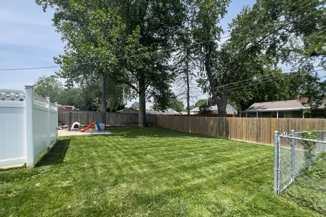 16 Woodruff Drive Bloomington IL 61701