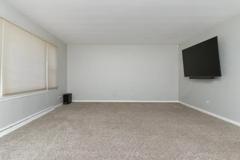 16 Woodruff Drive Bloomington IL 61701