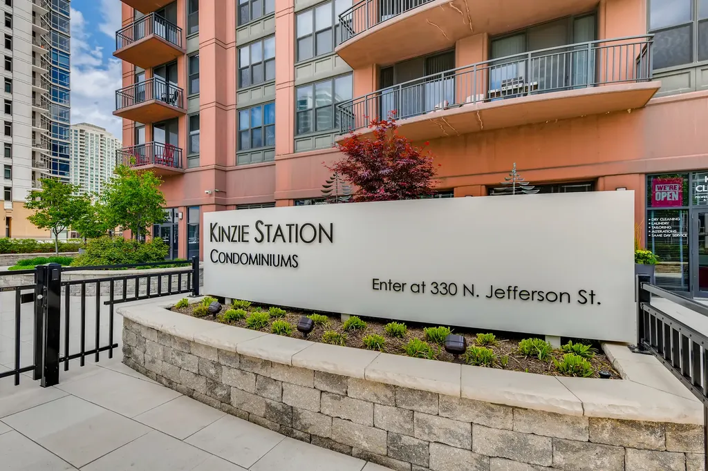 330 North Jefferson Street Chicago IL 60661
