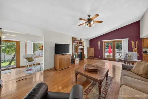 10062 Jesters Row Roscoe IL 61073