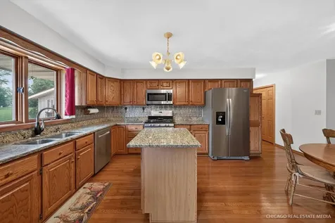 10062 Jesters Row Roscoe IL 61073
