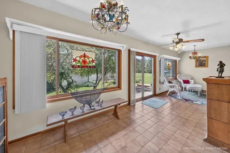 10062 Jesters Row Roscoe IL 61073