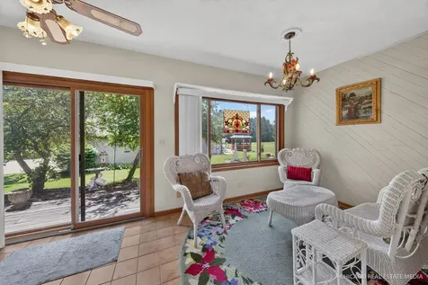 10062 Jesters Row Roscoe IL 61073