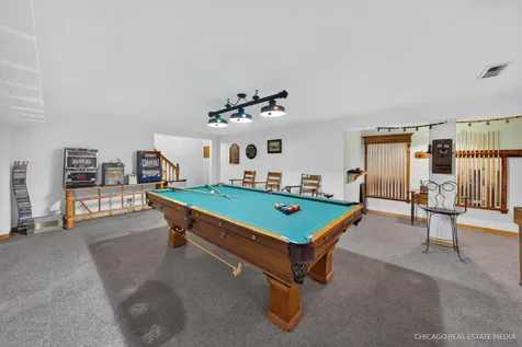10062 Jesters Row Roscoe IL 61073