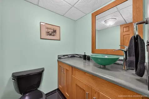 10062 Jesters Row Roscoe IL 61073