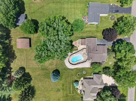 10062 Jesters Row Roscoe IL 61073