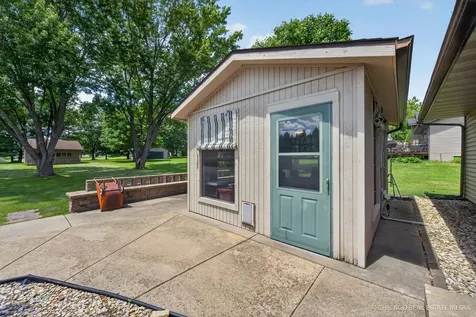 10062 Jesters Row Roscoe IL 61073