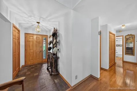 10062 Jesters Row Roscoe IL 61073