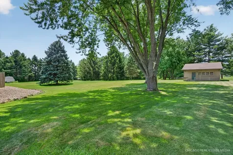10062 Jesters Row Roscoe IL 61073