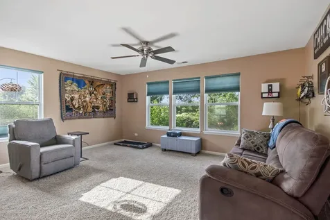 1282 Newport Circle Pingree Grove IL 60140