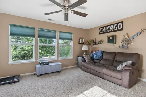 1282 Newport Circle Pingree Grove IL 60140