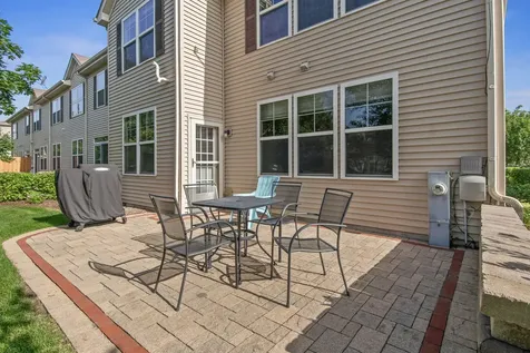 1282 Newport Circle Pingree Grove IL 60140
