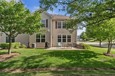 1282 Newport Circle Pingree Grove IL 60140