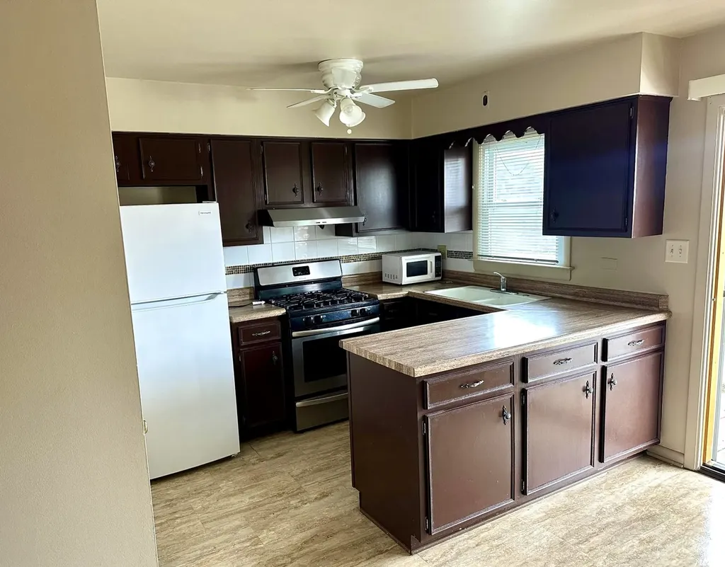4530 Prairie Avenue Brookfield IL 60513