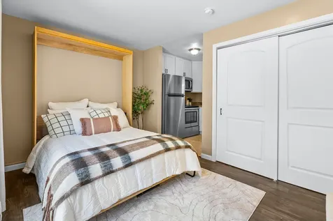 32 Montego Colony Fox Lake IL 60020