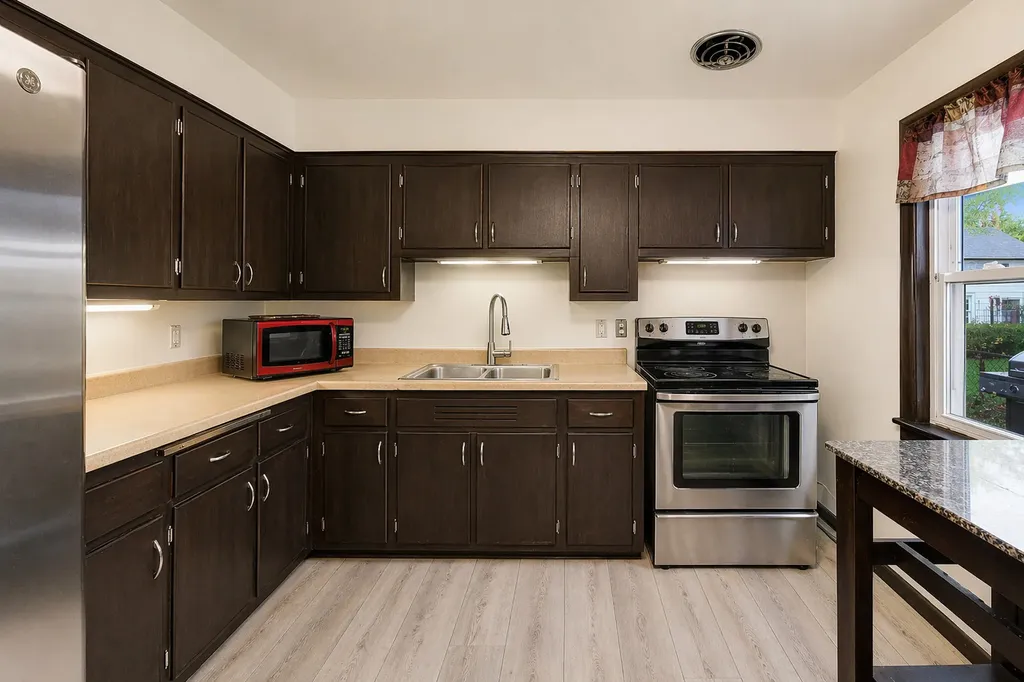 7810 Kilbourn Avenue Skokie IL 60076