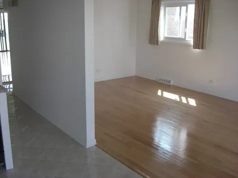 9038 Hollyberry Avenue Des Plaines IL 60016