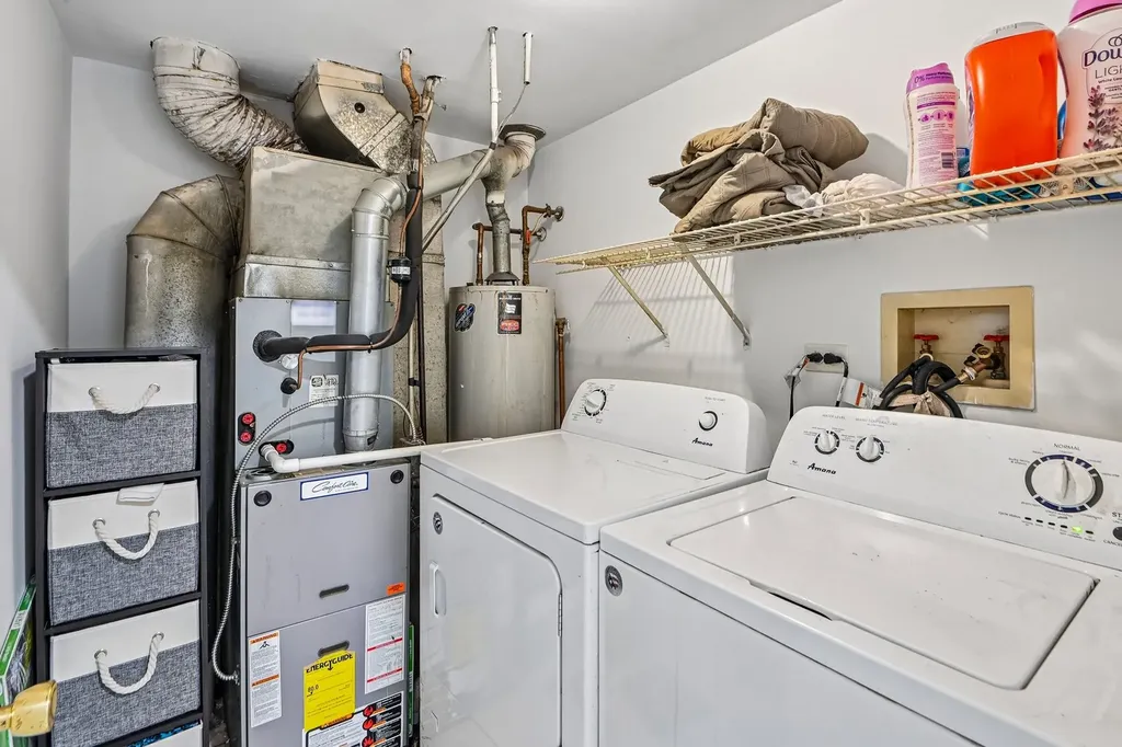 421 Lakeview Circle Bolingbrook IL 60440