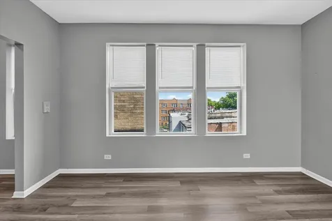 1852 South Central Park Avenue Chicago IL 60623