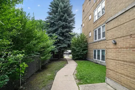 1852 South Central Park Avenue Chicago IL 60623