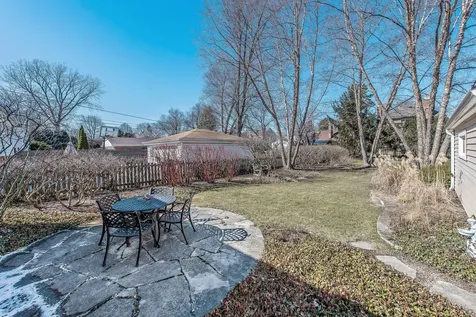 2322 Birchwood Avenue Wilmette IL 60091