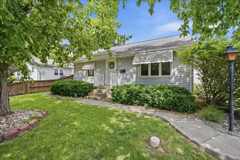 1216 South Mason Street Bloomington IL 61701