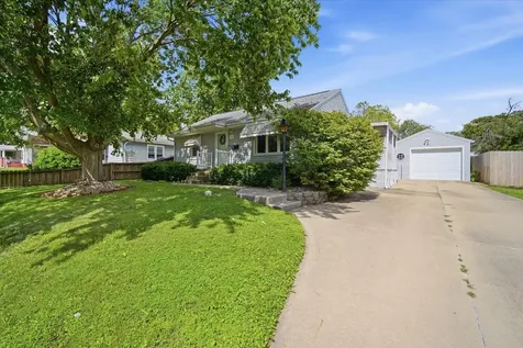 1216 South Mason Street Bloomington IL 61701