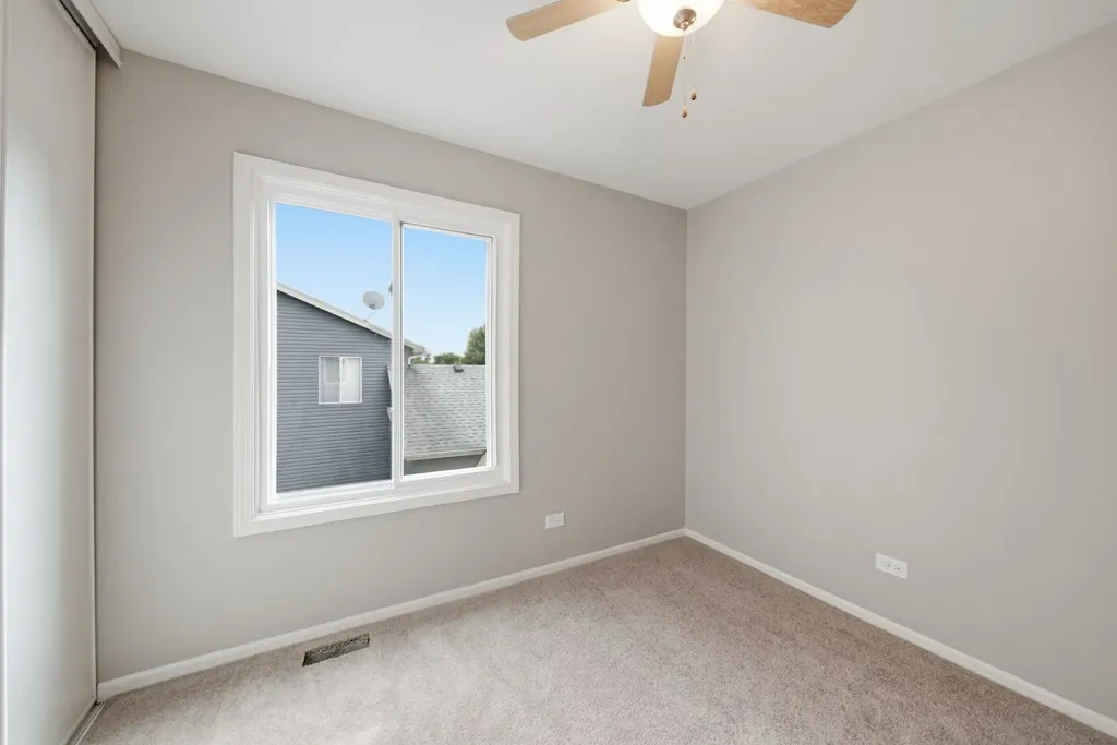 1140 Brunswick Lane Aurora IL 60504