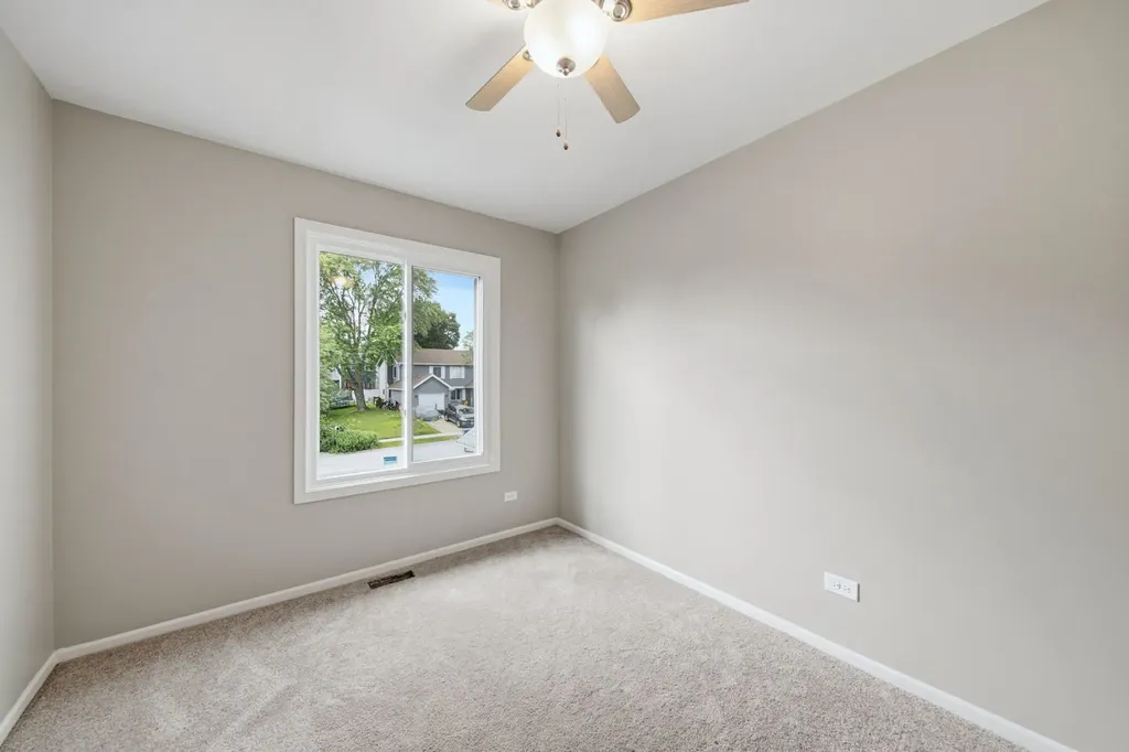 1140 Brunswick Lane Aurora IL 60504