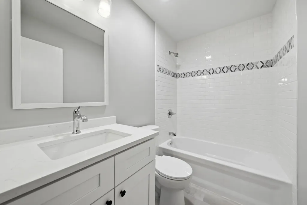 1140 Brunswick Lane Aurora IL 60504