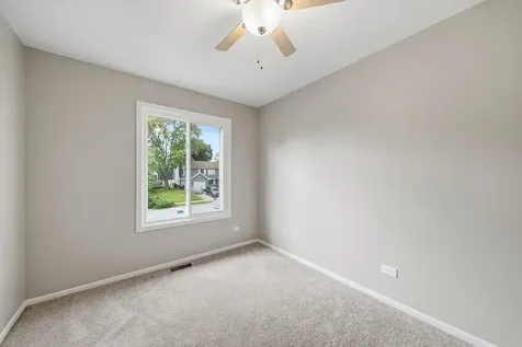 1140 Brunswick Lane Aurora IL 60504