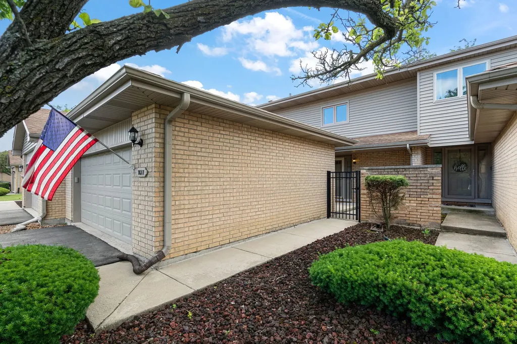 7617 West 158th Court Orland Park IL 60462